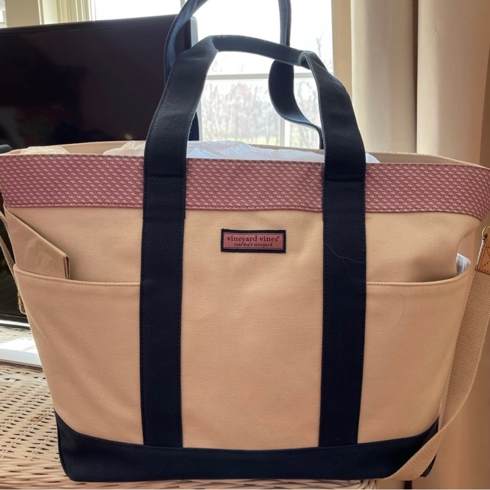 NWT Vineyard Vines Baby Bag
